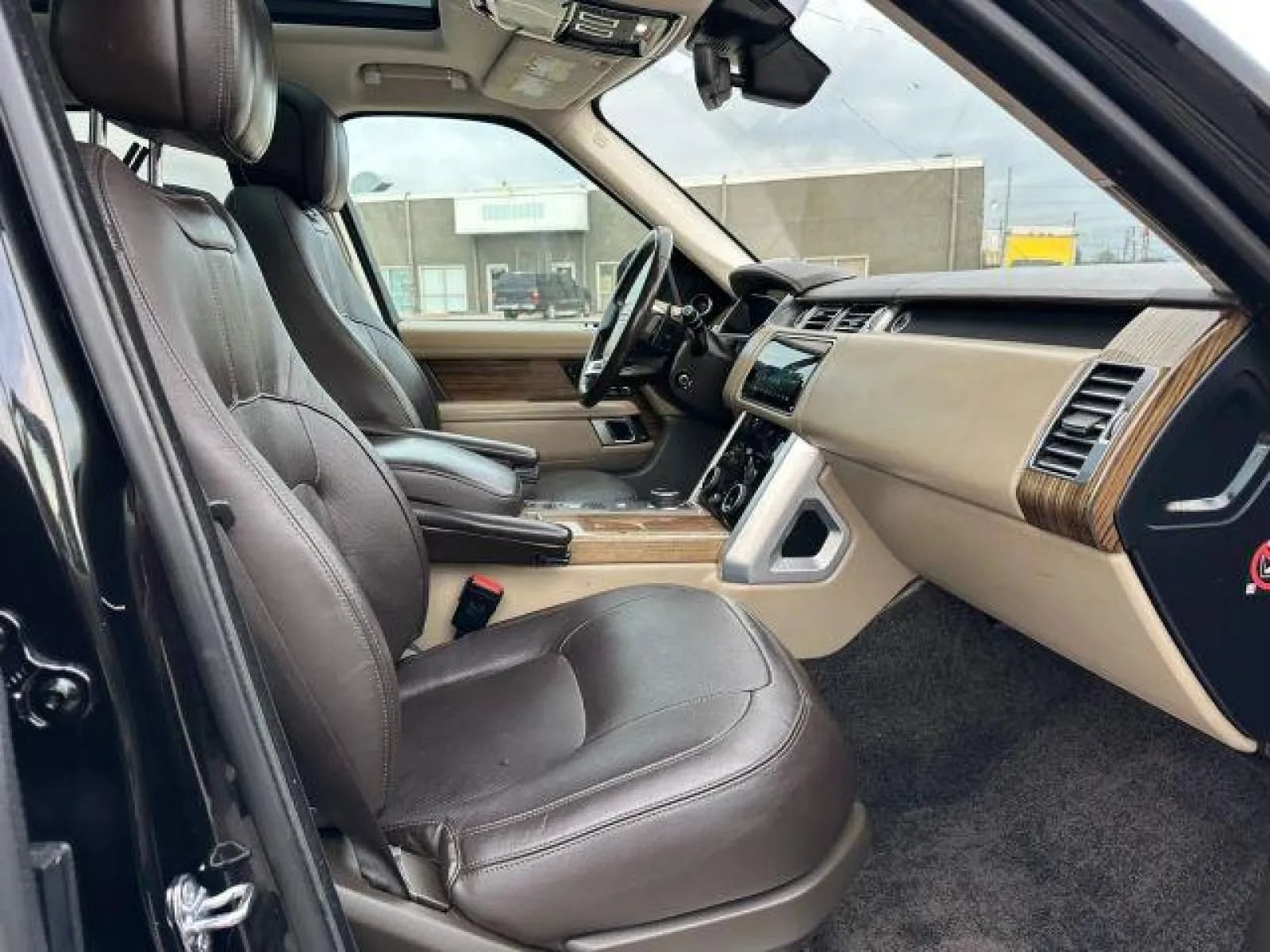 Used 2018 Land Rover Range Rover Long Wheelbase Supercharged AWD/4WD image 23