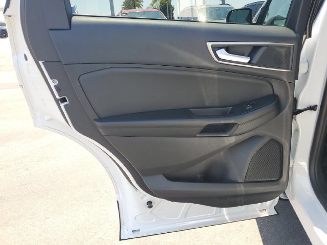 Used 2021 Ford Edge SEL w/ Convenience Package FWD image 14