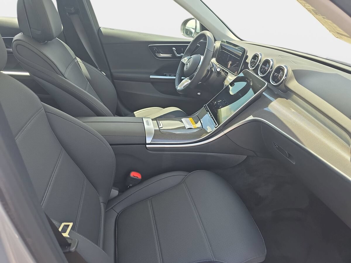 New 2026 Mercedes-Benz C 300 4MATIC Sedan image 10