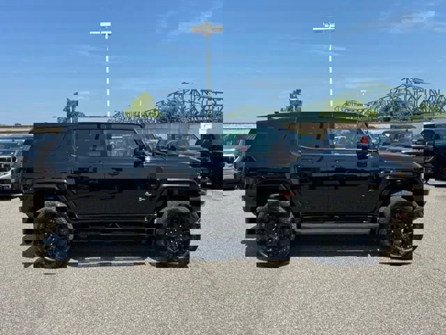 New 2025 GMC Hummer EV 2X w/ LPO, Illumination Package image 12