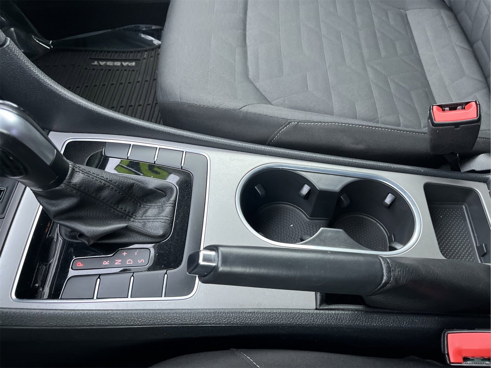 Used 2021 Volkswagen Passat 2.0T S image 21