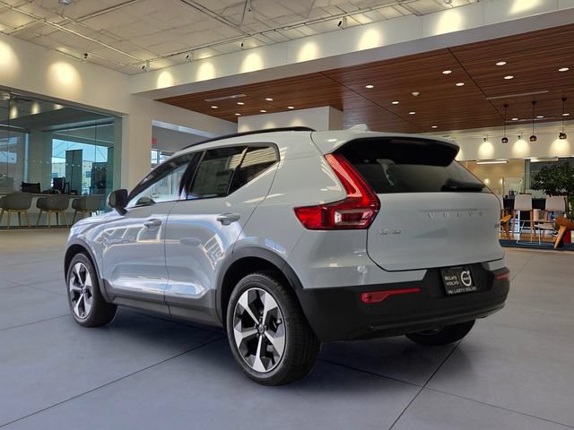 New 2026 Volvo XC40 B5 Plus w/ Protection Package Premier AWD/4WD image 3