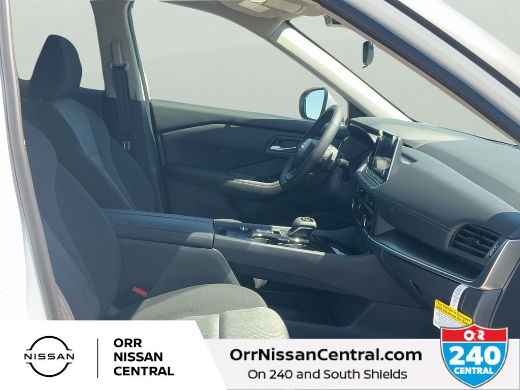 New 2026 Nissan Rogue SV w/ Cold Weather Package FWD image 11