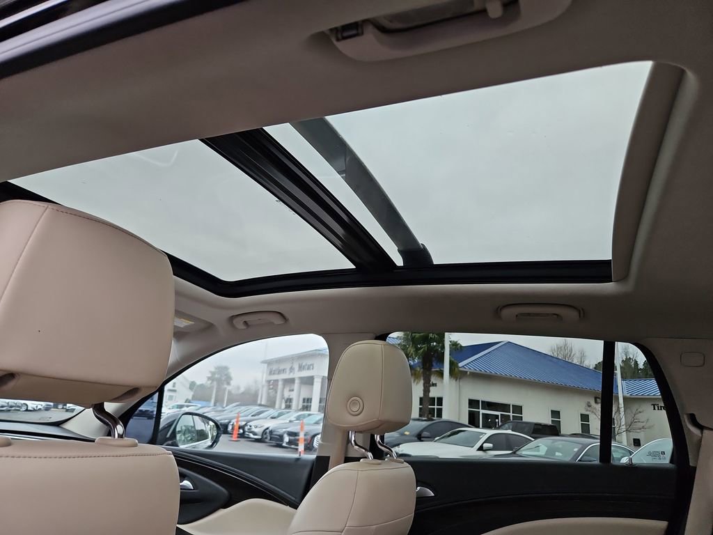 Used 2019 Buick Envision Essence image 22
