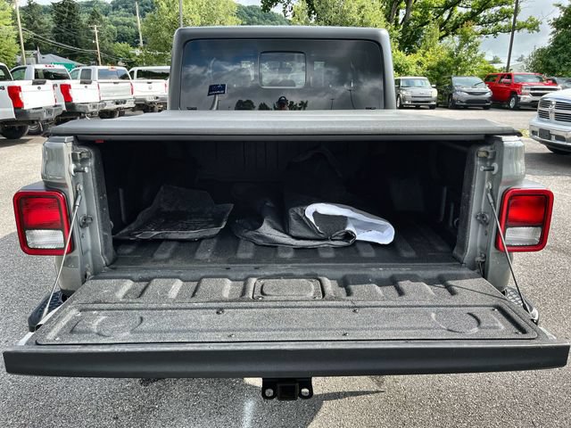Used 2022 Jeep Gladiator Overland w/ Popular Equipment Package AWD/4WD image 21
