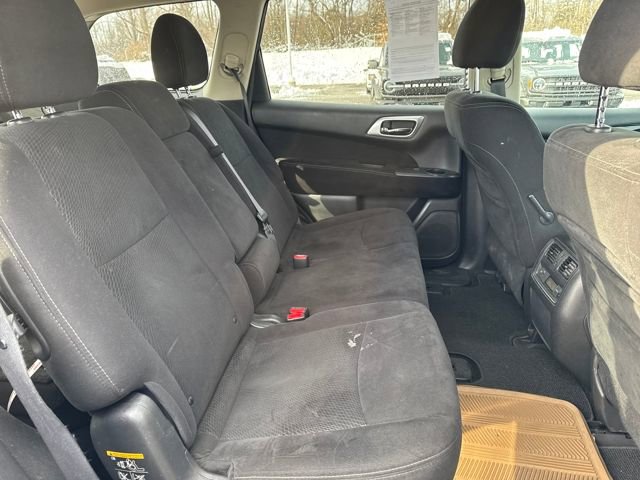 Used 2013 Nissan Pathfinder S image 11
