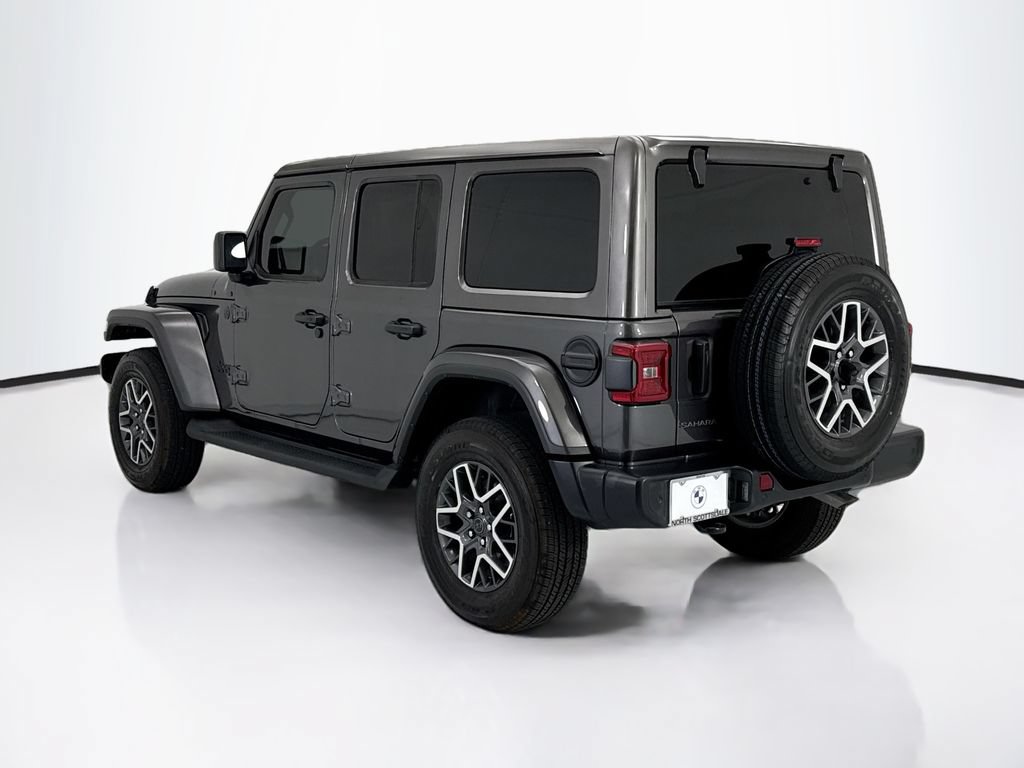 Used 2025 Jeep Wrangler Unlimited Sahara AWD/4WD image 7