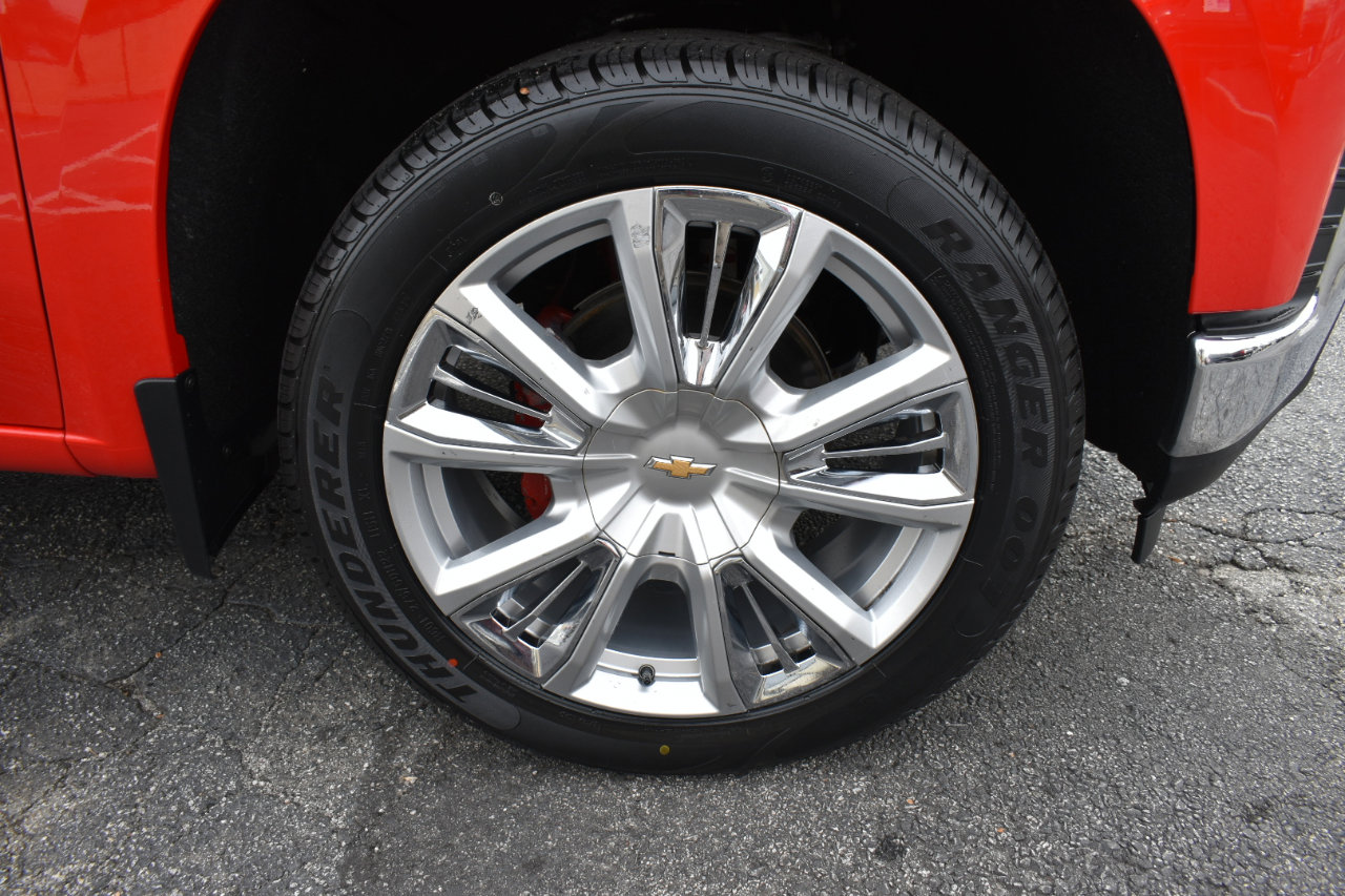 Used 2019 Chevrolet Silverado 1500 LT w/ Texas Edition image 35