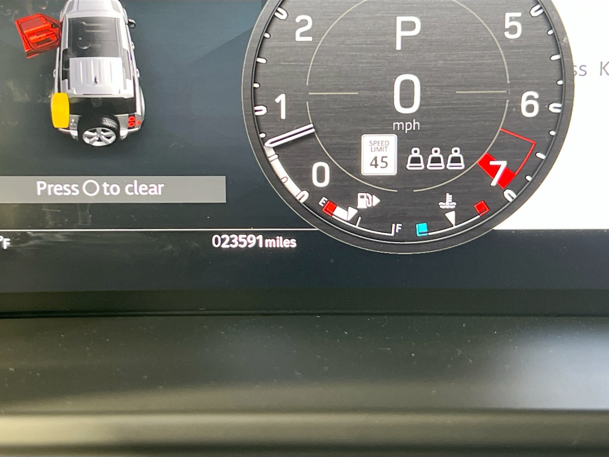 Used 2024 Land Rover Defender 110 X-Dynamic SE AWD/4WD image 12
