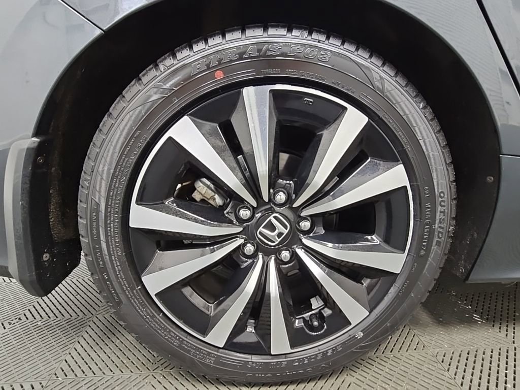 Used 2024 Honda Civic EX-L image 44