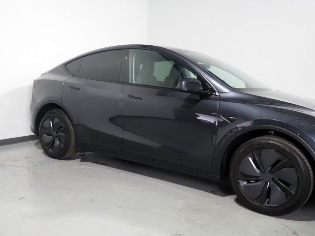 Used 2026 Tesla Model Y Long Range RWD image 56