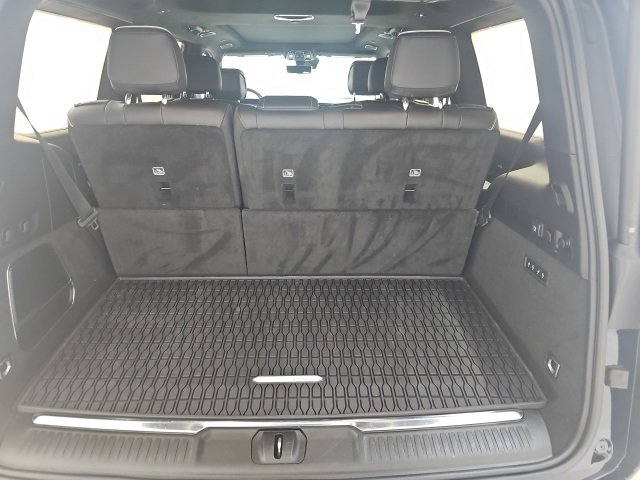 Used 2024 Jeep Grand Wagoneer Series II w/ Quick Order Packagew 28T image 17