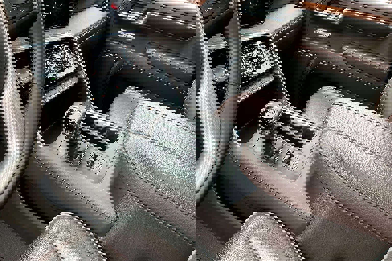 Used 2024 GMC Sierra 1500 Denali w/ Denali Reserve Package image 19