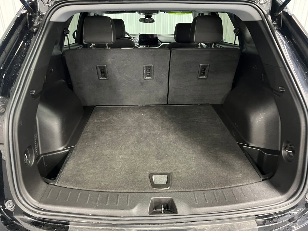 Used 2023 Chevrolet Blazer LT image 7