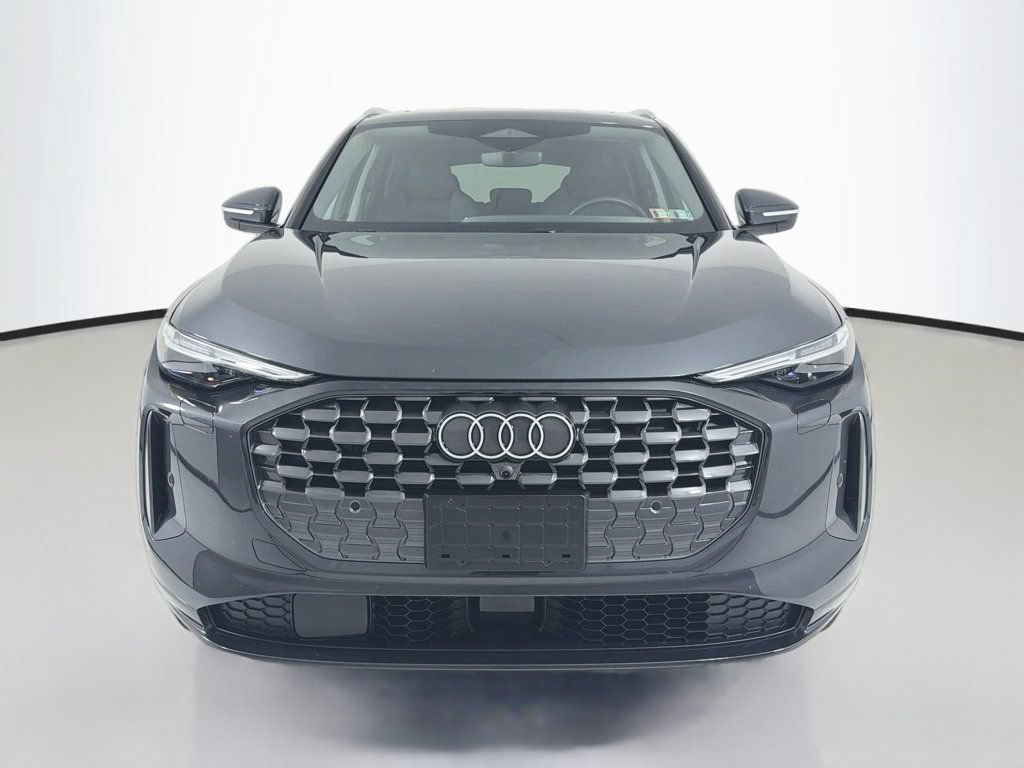 Used 2025 Audi Q5 Premium Plus AWD/4WD image 2