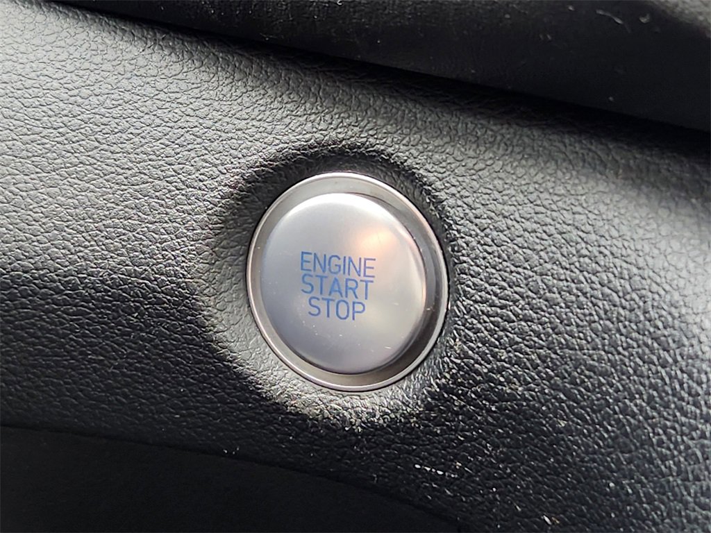 Used 2023 Hyundai Santa Fe SEL image 15