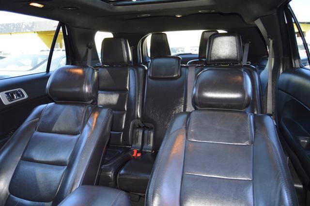 Used 2013 Ford Explorer XLT AWD/4WD image 18