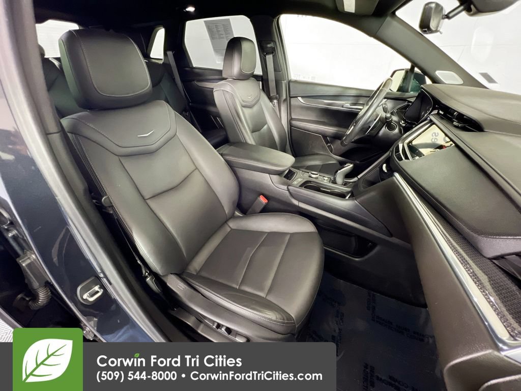 Used 2023 Cadillac XT5 Sportv w/ Technology Package AWD/4WD image 18