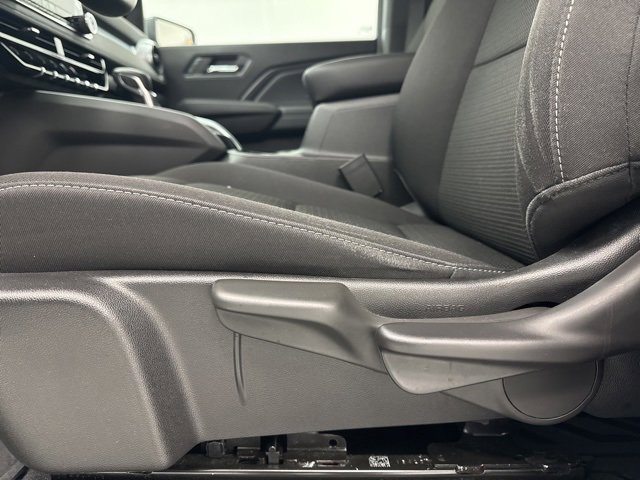 Used 2024 Chevrolet Colorado LT w/ LT Convenience Package image 10