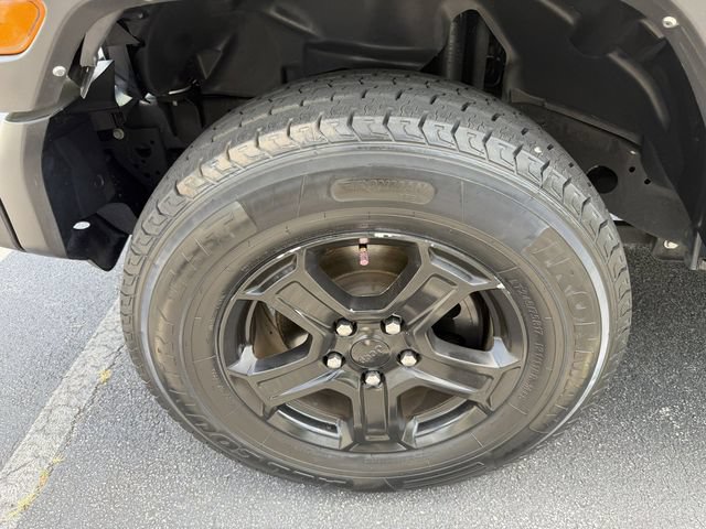 Used 2022 Jeep Wrangler Sport AWD/4WD image 33