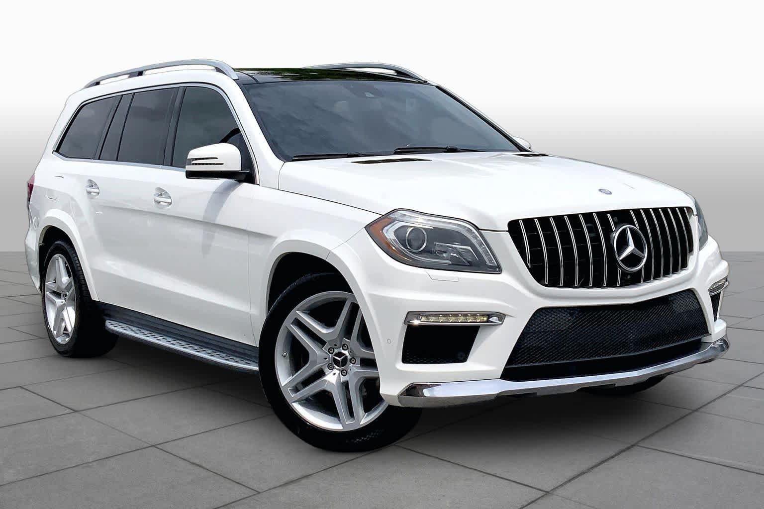 Used 2014 Mercedes-Benz GL 550 4MATIC image 3