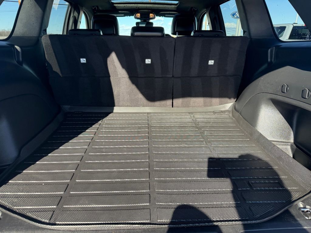 Used 2021 Jeep Grand Cherokee Limited image 6