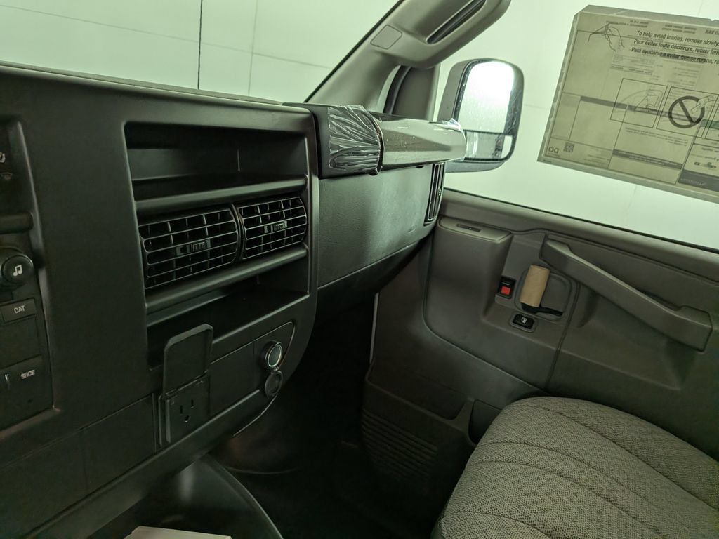 New 2026 Chevrolet Express 2500 w/ Driver Convenience Package RWD image 25