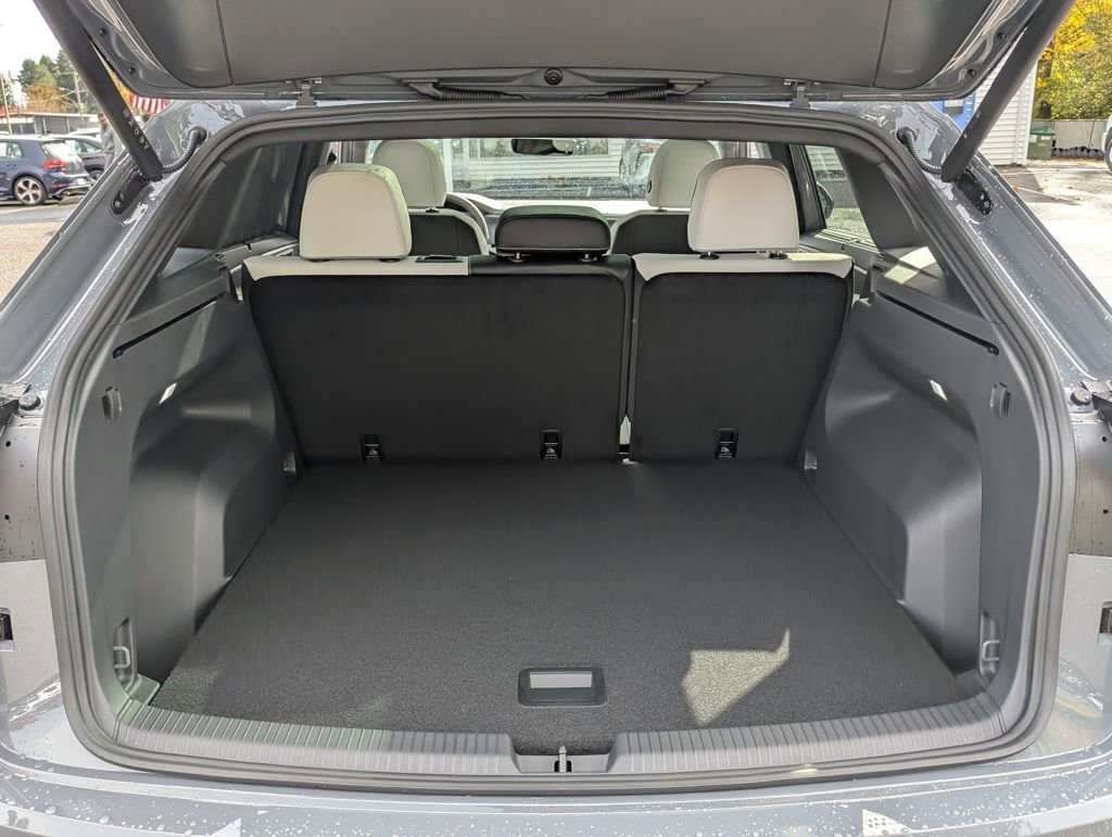 New 2026 Volkswagen Atlas Cross Sport SEL Premium R-Line image 33