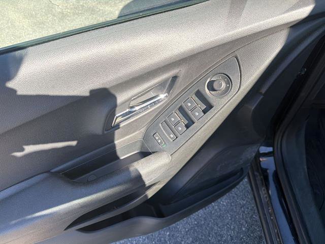 Used 2019 Chevrolet Trax LS image 37