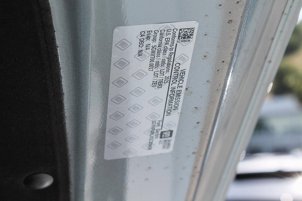 New 2025 Cadillac Lyriq Sport image 31