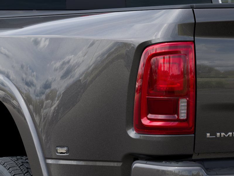 New 2026 RAM 3500 Limited AWD/4WD image 10