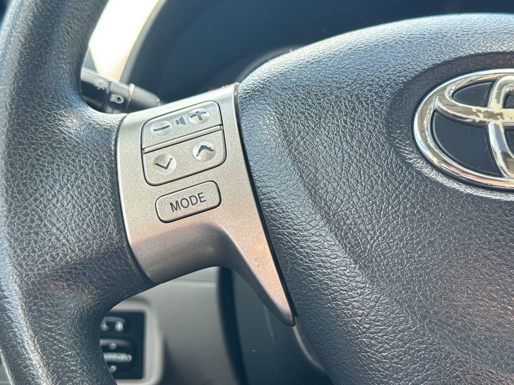 Used 2012 Toyota Corolla LE w/ Premium Pkg FWD image 18