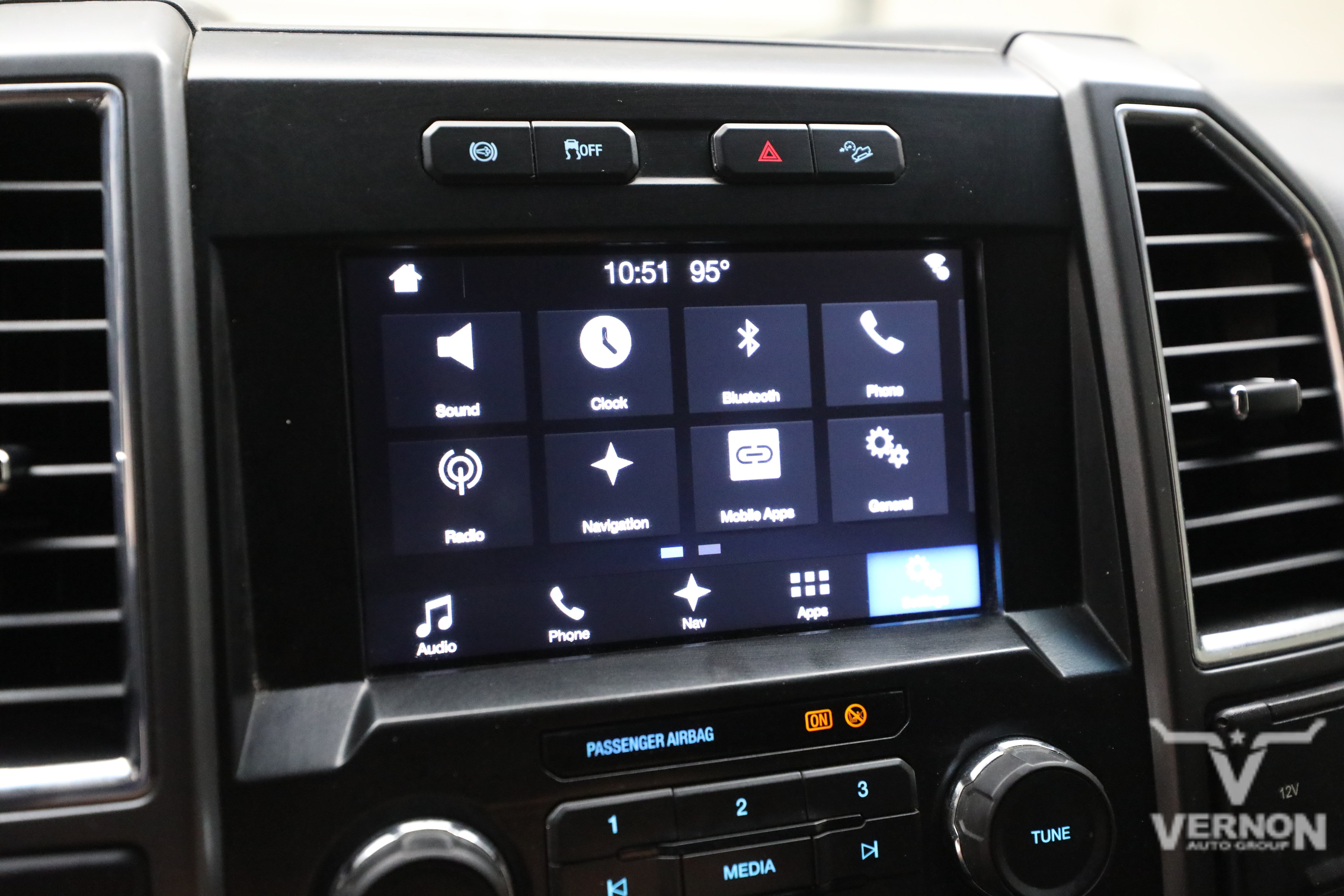 Used 2017 Ford F350 XLT w/ XLT Value Package AWD/4WD image 28