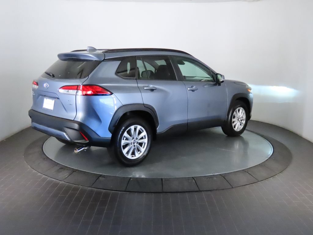 Used 2022 Toyota Corolla Cross LE AWD/4WD image 7