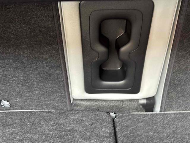 Used 2025 Mitsubishi Outlander SEL image 44