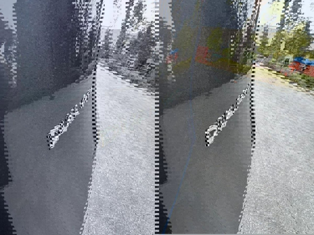 Used 2023 Tesla Model Y Long Range image 31