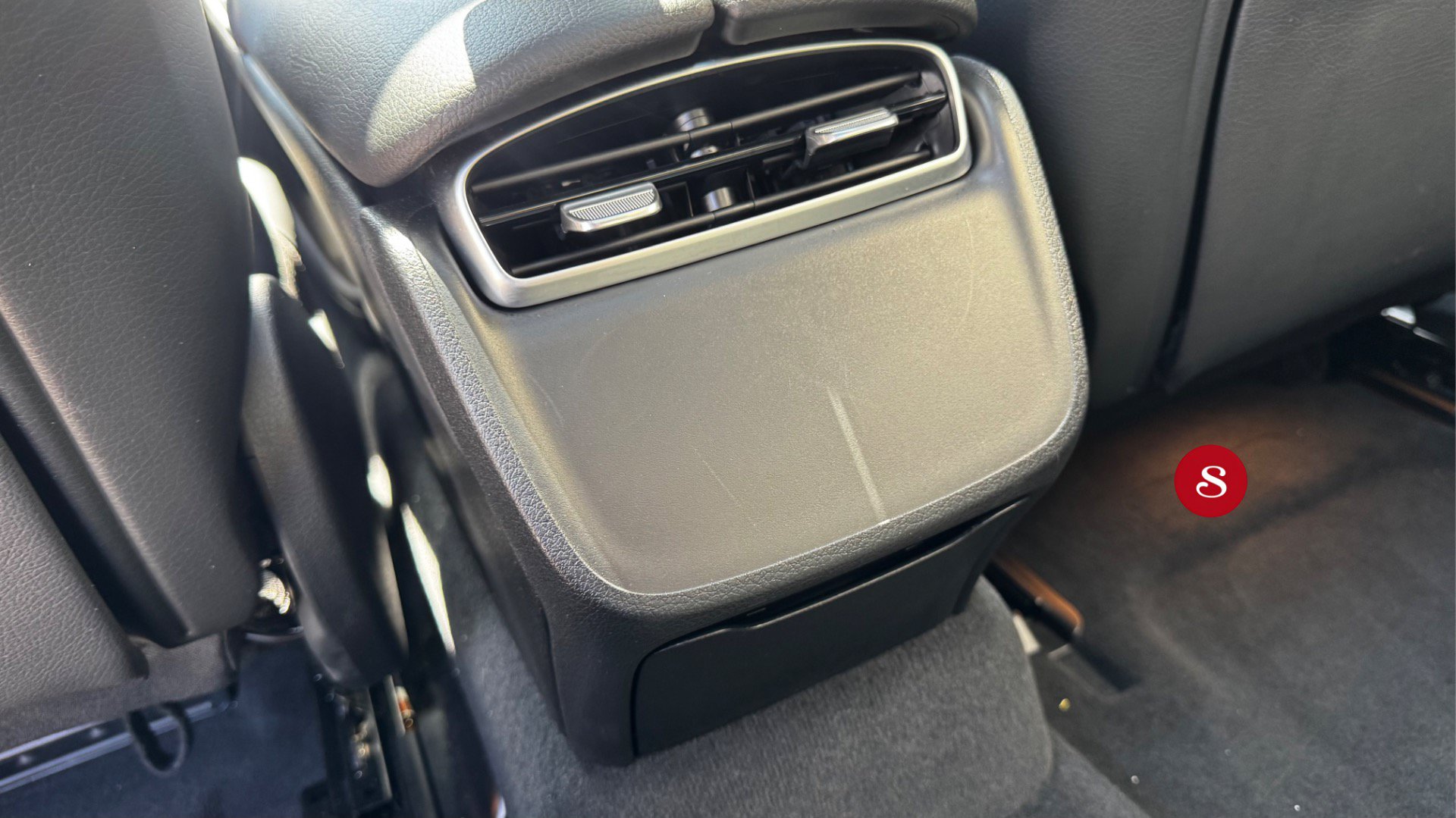 Used 2023 Mercedes-Benz EQE 500 4MATIC Sedan image 19