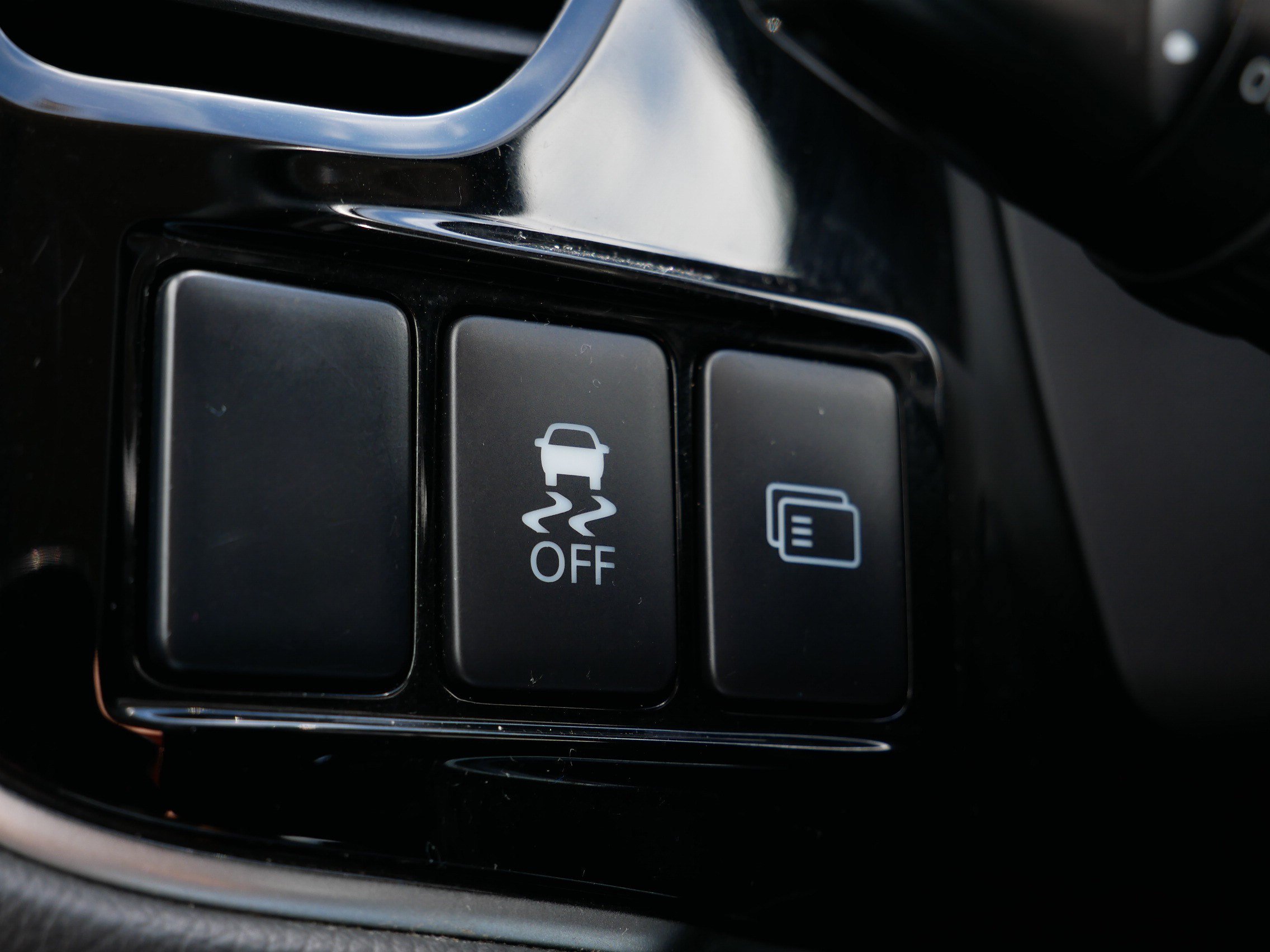 Used 2015 Mitsubishi Outlander SE FWD image 26