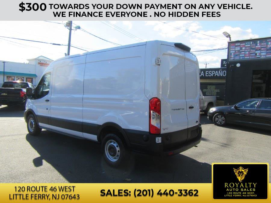 Used 2023 Ford Transit 250 Medium Roof image 12