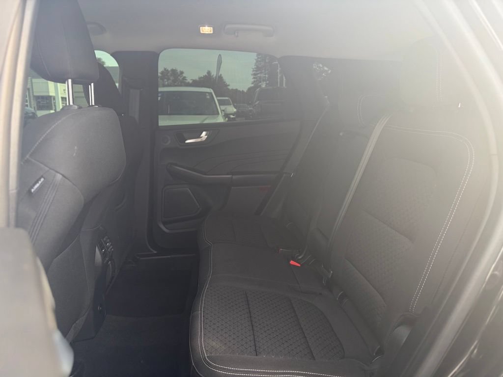 Used 2023 Ford Escape Active w/ Tech Pack #2 AWD/4WD image 12