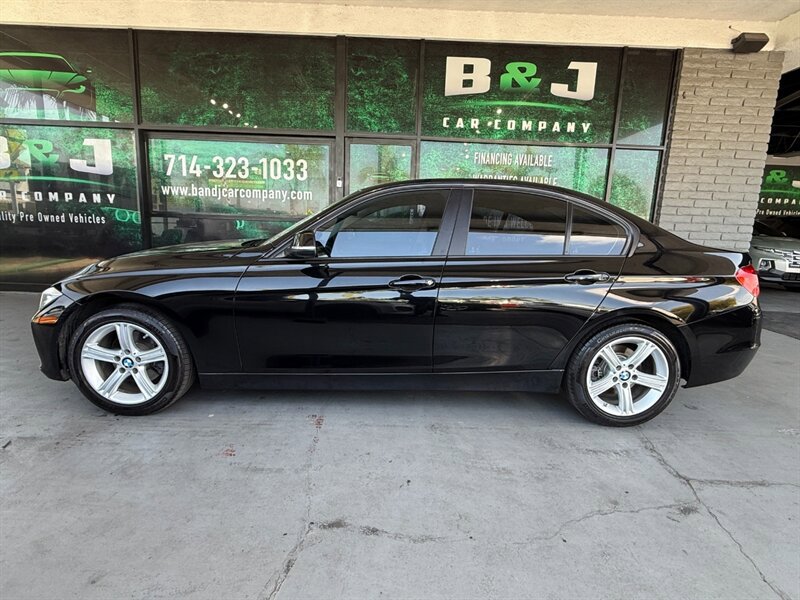 Used 2015 BMW 320i Sedan RWD image 4