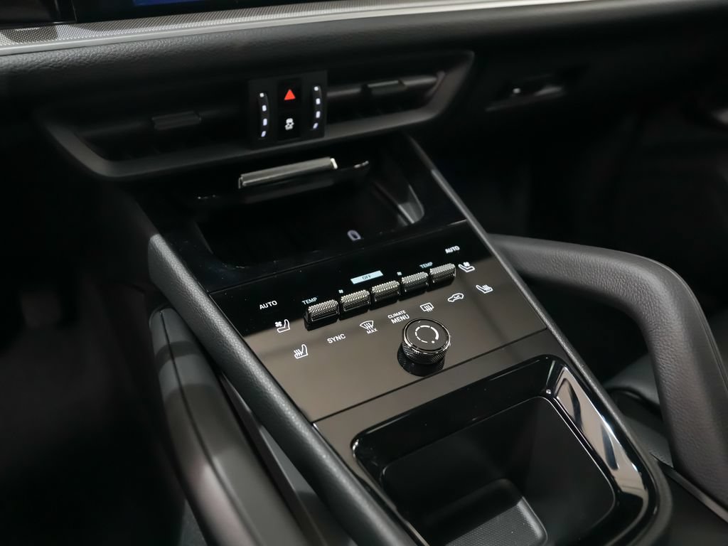 New 2026 Porsche Cayenne AWD/4WD image 30
