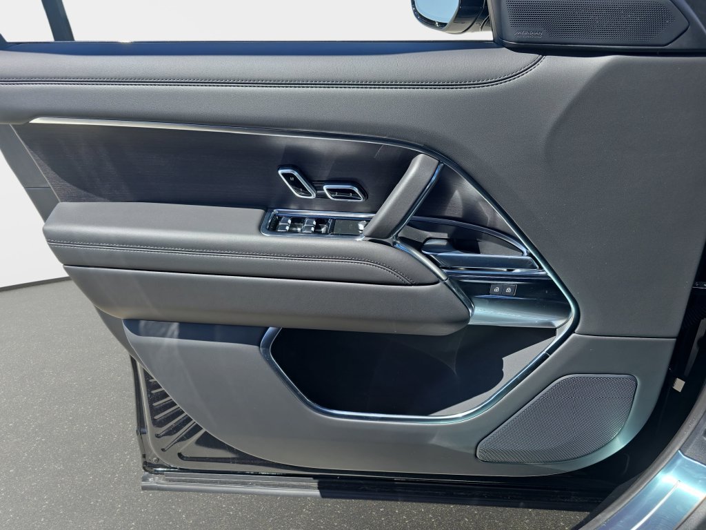 New 2026 Land Rover Range Rover SE AWD/4WD image 28