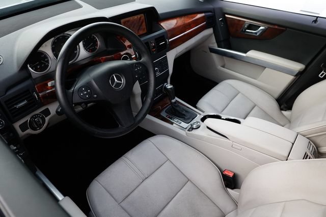 Used 2010 Mercedes-Benz GLK 350 2WD w/ Multimedia Pkg image 6