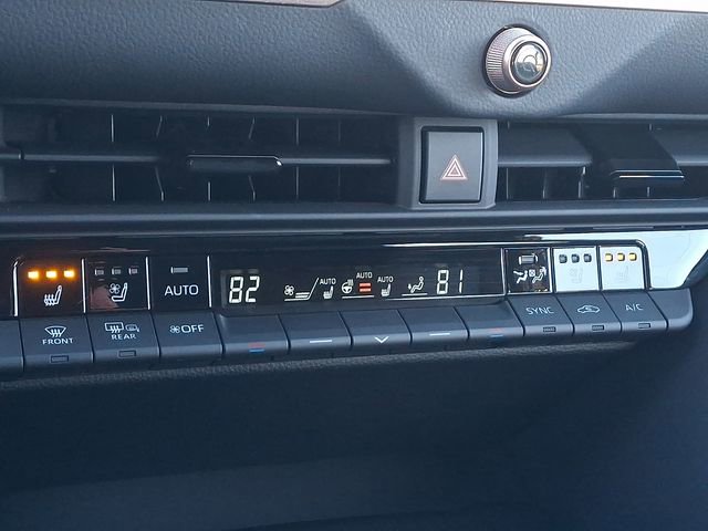 Used 2025 Toyota Crown Signia w/ Advanced Technology Package image 16