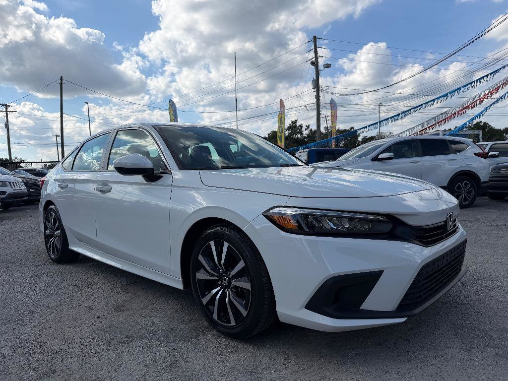 Used 2023 Honda Civic EX image 3