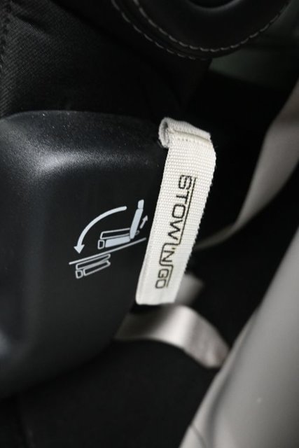 Used 2023 Chrysler Pacifica Touring-L FWD image 32