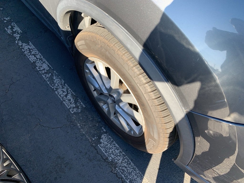 Used 2017 Nissan Rogue SV w/ Sun & Sound Touring Package image 6