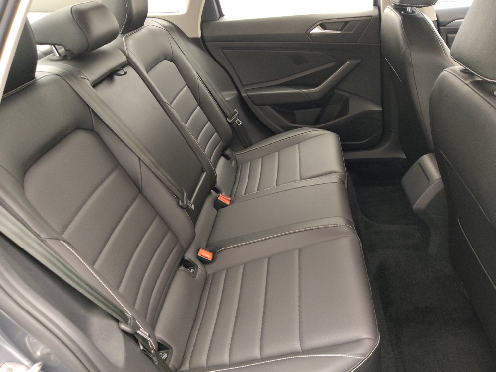 Used 2024 Volkswagen Jetta SE FWD image 19