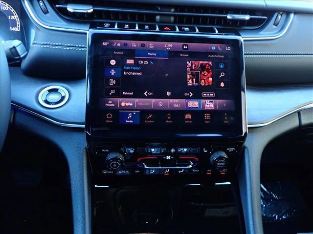 New 2025 Jeep Grand Cherokee Overland w/ Trailer Tow Package image 19